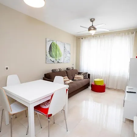 Lolina Nautica Apartment Nerja